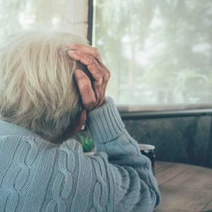 Έξι απροσδόκητα προειδοποιητικά σημάδια άνοιας – Μην τα αγνοήσετε