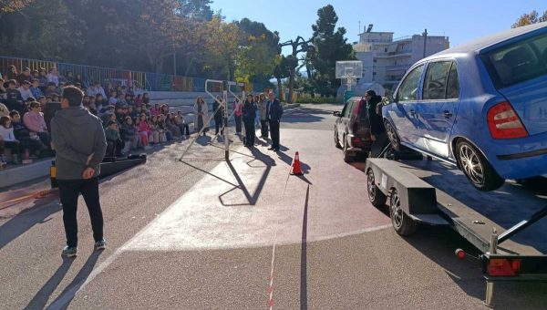 Βιωματική δράση Οδικής Ασφάλειας στο 16ο Πειραματικό Δημοτικό από την Τροχαία Λαμίας