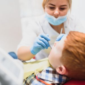 Σουηδία: Μητέρα καταδικάστηκε επειδή ο γιος της σταμάτησε να βουρτσίζει τα δόντια του για 6 μήνες