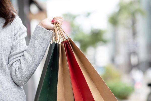 Χειμερινές εκπτώσεις 2026: Πότε ξεκινούν και τι πρέπει να προσέξουν οι καταναλωτές