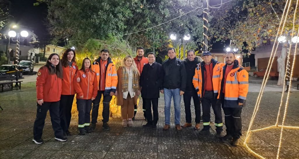 Φωταγώγηση του Χριστουγεννιάτικου Δέντρου στην Κυρτώνη του Δήμου Λοκρών