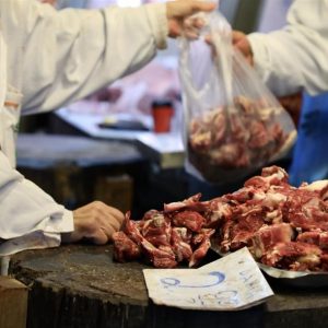 Μοσχαρίσιο κρέας από «χρυσό»: Χωρίς σύγκριση το ράλι της τιμής του – Πωλείται κατά 25% ακριβότερο σε σχέση με πέρσι