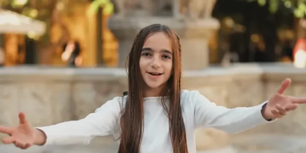 «Ζήτημα Τιμής»: Το συγκινητικό βίντεο - γροθιά στους παραβατικούς με τα όπλα, από μαθητές δημοτικού σχολείου στο Ηράκλειο Κρήτης