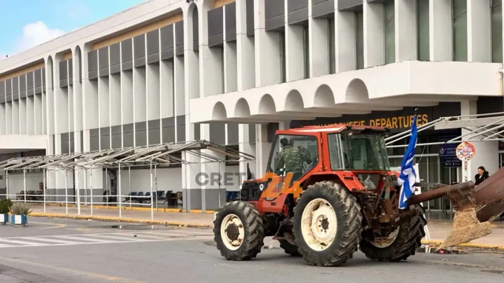 Άνοιξε το αεροδρόμιο του Ηρακλείου – Αποχωρούν ειρηνικά οι αγρότες