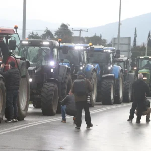 Αγρότες σχεδιάζουν σήμερα στις 10 το πρωί απόβαση με τρακτέρ στο λιμάνι της Θεσσαλονίκης
