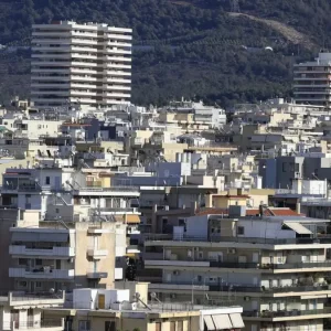 Ακίνητα: Προ των πυλών η απόφαση για πώληση των κατασχεμένων από τους ιδιοκτήτες με χρέη στην εφορία