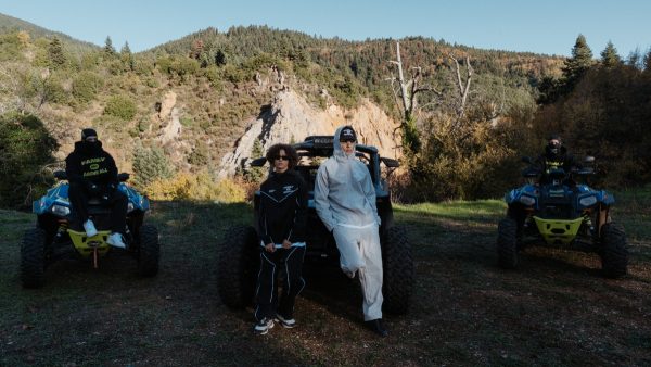 Already Loved: Το νέο δημιουργικό drop γυρισμένο στην πανέμορφη Παύλιανη!