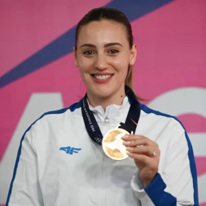 Έγκυος η Άννα Κορακάκη: Περιμένει το πρώτο της παιδί που είναι κοριτσάκι