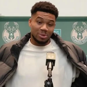 Γιάννης Αντετοκούνμπο: «Είμαι η πιο καυτή γκόμενα στο παιχνίδι αυτή τη στιγμή»