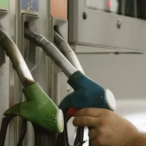 Jet Oil: Παγώνει τους λογαριασμούς της ο Χαράλαμπος Βουρλιώτης μετά το προσωρινό λουκέτο