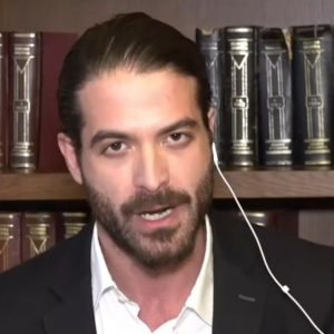 Άρης Μουγκοπέτρος: Καλός σύζυγος μπορεί να μην υπήρξα, αλλά καλός πατέρας θα είμαι πάντα