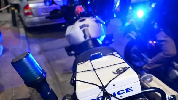 Τρόμος στην Αργυρούπολη: Οδηγοί τσακώθηκαν στον δρόμο – Ο ένας απείλησε τον άλλο με τσεκούρι και συνελήφθη