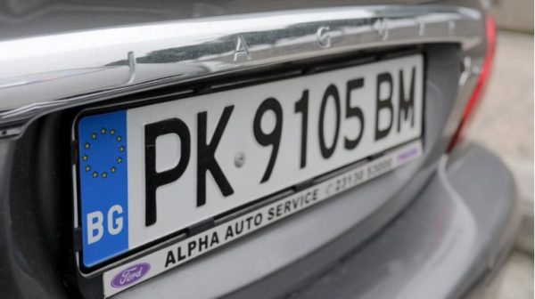 Τι ισχύει για τα αυτοκίνητα με ξένες πινακίδες στην Ελλάδα - Ποια είναι τα πρόστιμα «φωτιά»