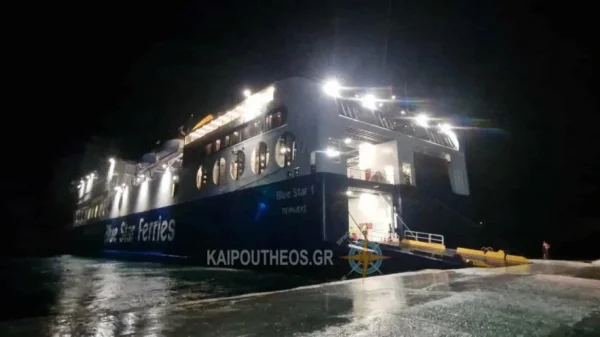 Blue Star προσέγγισε εκτάκτως τη Σίφνο για τη διακομιδή παιδιού με συμπτώματα σκωληκοειδίτιδας