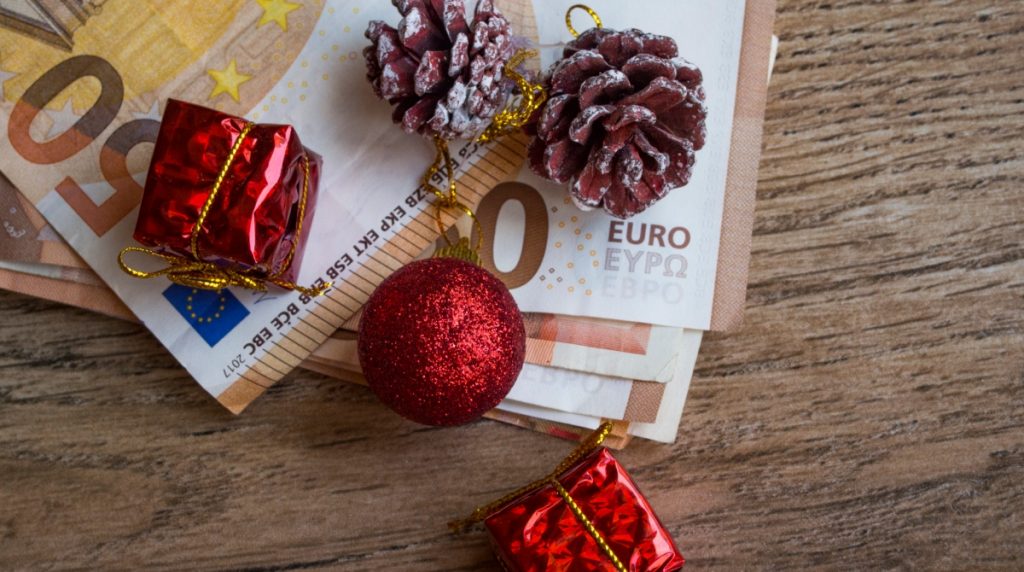 Δώρο Χριστουγέννων: Πότε ξεκινά η πληρωμή του, ποια είναι η τελευταία ημέρα καταβολής