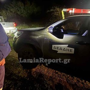 Πεσμένη κολόνα βύθισε στο σκοτάδι χωριά της δυτικής Φθιώτιδας (ΦΩΤΟ)