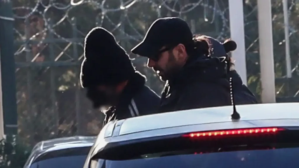 Ελένη Παπαδοπούλου: Συγκλονίζουν οι μαρτυρίες για τον 60χρονο φερόμενο μητροκτόνο στο Κολωνάκι – «Μου είπε πως κάηκε νεκρή»