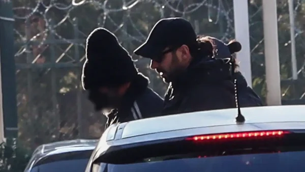 Ελένη Παπαδοπούλου: Συγκλονίζουν οι μαρτυρίες για τον 60χρονο φερόμενο μητροκτόνο στο Κολωνάκι – «Μου είπε πως κάηκε νεκρή»