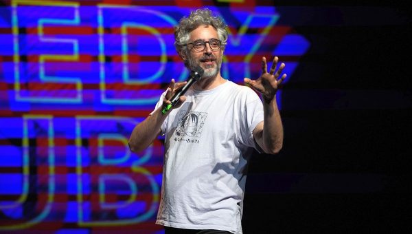 Ο Δημήτρης Χριστοφορίδης έρχεται στη Λαμία με τη νέα του stand up comedy παράσταση!