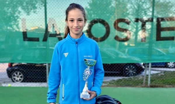 Τένις: 1η θέση στο Ενωσιακό για τη Χαρά Καραντάθα από τη Στυλίδα