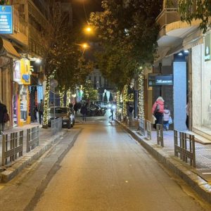 Μη χάσετε το χριστουγεννιάτικο shopping party της οδού Βενιζέλου την Κυριακή!