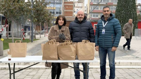 Διανομή φαγητού από τον ΕΟΠΑΕ Λαμίας
