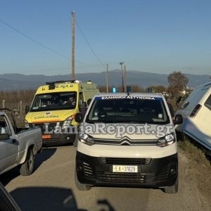 Λαμία: Σχολικό λεωφορείο έπεσε σε χαντάκι - Ευτυχώς δεν υπήρξε τραυματισμός (ΒΙΝΤΕΟ-ΦΩΤΟ)