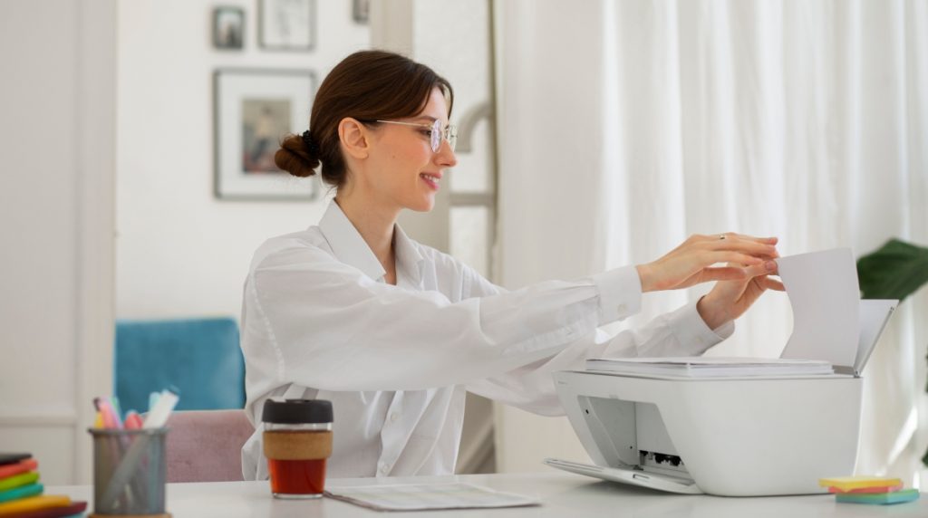 Ανακάλυψε τις Καλύτερες Λύσεις Εκτύπωσης για τον Χώρο Εργασίας σου στο Σπίτι