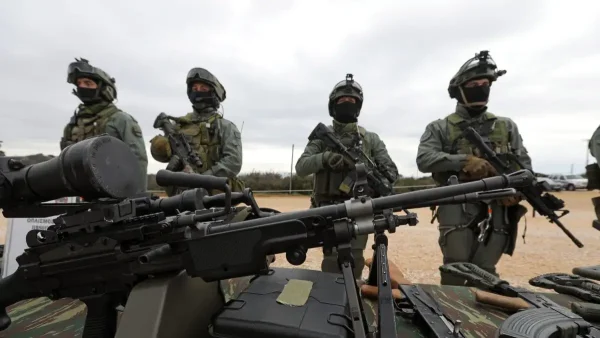 Ένοπλες Δυνάμεις: Κατατέθηκε στη Βουλή το νομοσχέδιο του ΥΠΕΘΑ – Τι αλλάζει στο μισθολογικό και στη θητεία