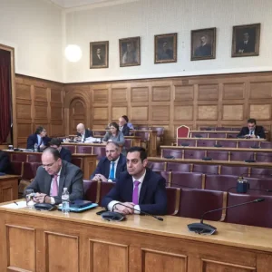 Εξεταστική ΟΠΕΚΕΠΕ: Ενημέρωση από τον ΑΝΤ1 για ρεπορτάζ που αφορά την ταυτότητα του «Φραπέ» ζητά η ΝΔ