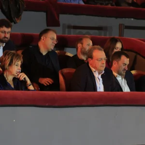 Μεγαλώνει η απόσταση μεταξύ ΣΥΡΙΖΑ και Τσίπρα μετά τον... εξώστη: Η απάντηση Φάμελλου από την Βουλή και τα επόμενα βήματα