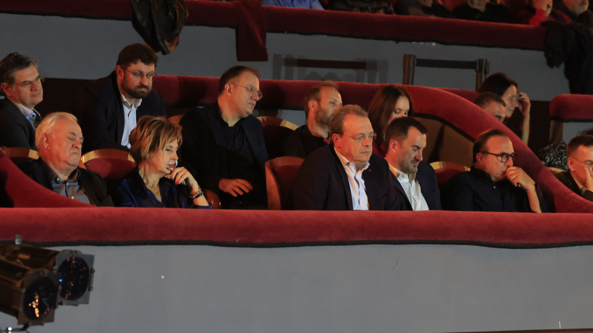 Πηγές Τσίπρα για τις αντιδράσεις με τον εξώστη: Το θέμα δεν είναι οι όποιες κομματικές ηγεσίες