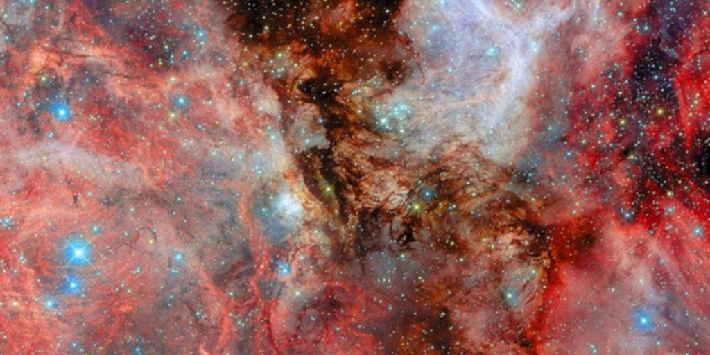 Φαντασμαγορική φωτό από το τηλεσκόπιο της ΝASA: Αποκαλύπτει «εργοστάσιο γέννησης άστρων»