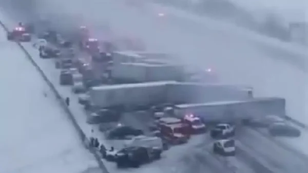 Ιντιανάπολις: Καραμπόλα 50 οχημάτων σε αυτοκινητόδρομο μετά από χιονόπτωση – Δείτε βίντεο