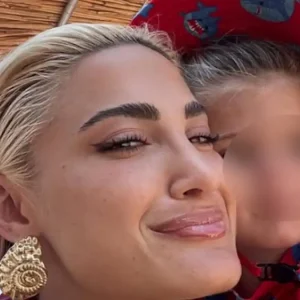 Ιωάννα Τούνη: «Από αυτή τη χρονιά, κρατάω αυτό» – Οι τρυφερές φωτογραφίες με τον γιο της