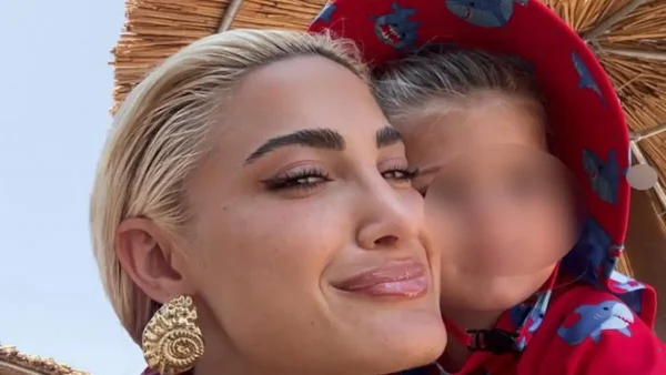 Ιωάννα Τούνη: «Από αυτή τη χρονιά, κρατάω αυτό» – Οι τρυφερές φωτογραφίες με τον γιο της