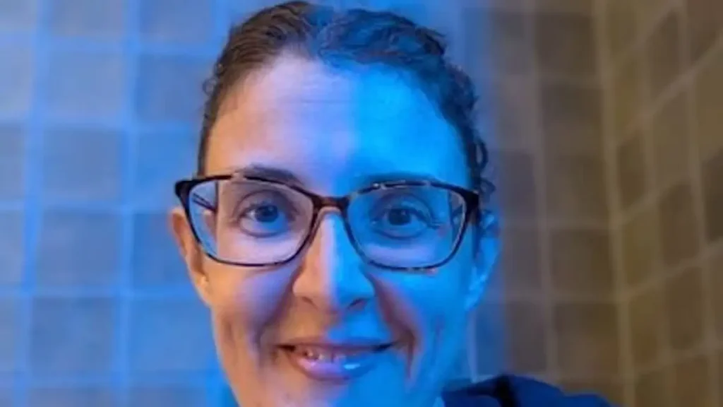 «Με βασάνισαν, με βίασαν, ζούσα βαθιά σε ένα τούνελ»: Ισραηλινή ακαδημαϊκός σπάει τη σιωπή της για τις 903 μέρες αιχμαλωσίας στο Ιράκ