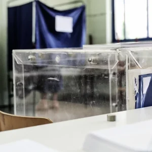 Pulse: Στο 29% η ΝΔ στην εκτίμηση ψήφου, μειώθηκαν στο 11% από 14% εκείνοι που βλέπουν θετικά ένα κόμμα Τσίπρα