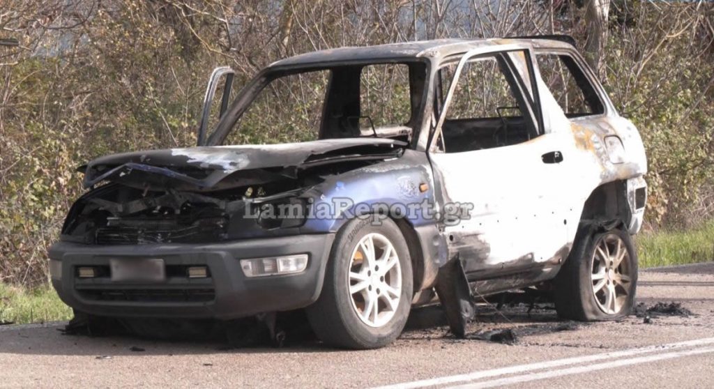 Τραγωδία: Απανθρακωμένο άτομο σε φλεγόμενο αυτοκίνητο - Πυρκαγιά την ίδια ώρα στο σπίτι του (ΦΩΤΟ)