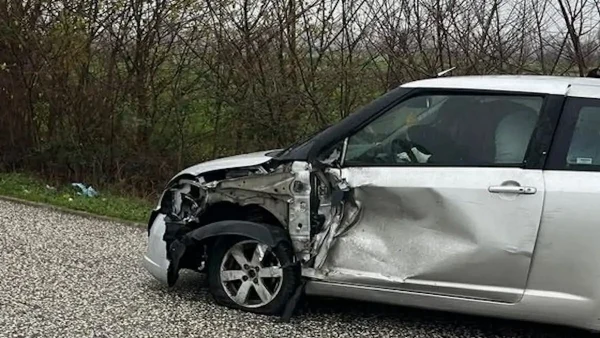 Καρδίτσα: ΚΤΕΛ με δεκάδες επιβάτες συγκρούστηκε με αυτοκίνητο – Δεν υπήρξαν τραυματισμοί