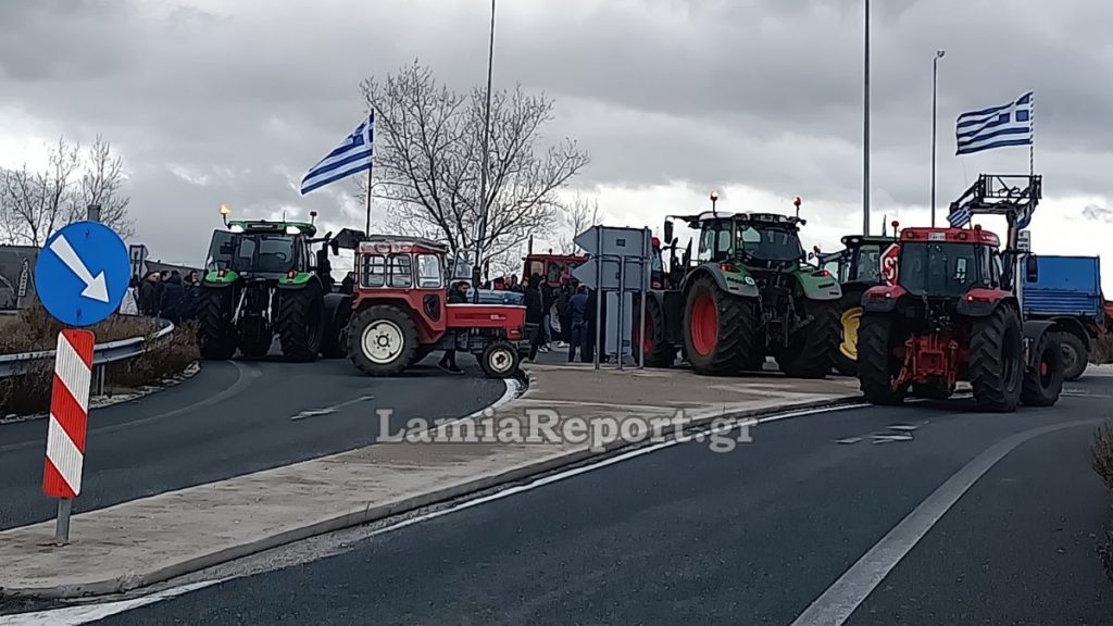 Από τον κόμβο Ξυνιάδας έστειλαν το πρώτο μήνυμα οι αγρότες της Φθιώτιδας (ΦΩΤΟ-ΒΙΝΤΕΟ)