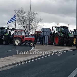 Από τον κόμβο Ξυνιάδας έστειλαν το πρώτο μήνυμα οι αγρότες της Φθιώτιδας (ΦΩΤΟ-ΒΙΝΤΕΟ)