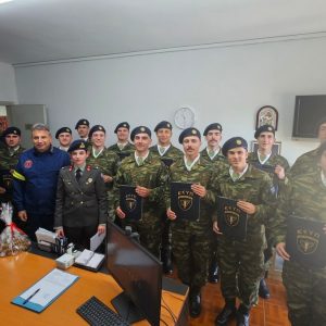 Η Χορωδία του ΚΕΥΠ έψαλλε τα κάλαντα στο Διοικητή ΔΙΠΥΝ Φθιώτιδας Χρήστο Πλουμάκη