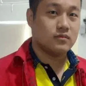 Κινέζος δισεκατομμυριούχος έχει αποκτήσει πάνω από 100 παιδιά με παρένθετη - Θέλει να παντρευτούν τα παιδιά του Μασκ