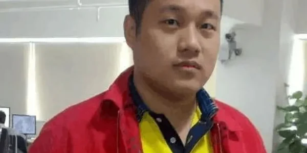 Κινέζος δισεκατομμυριούχος έχει αποκτήσει πάνω από 100 παιδιά με παρένθετη - Θέλει να παντρευτούν τα παιδιά του Μασκ