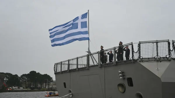 Η ελληνική σημαία υψώθηκε στη φρεγάτα «Κίμων»: Πώς αλλάζει τους όρους στο Αιγαίο η πρώτη ελληνική Belharra