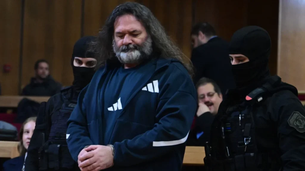 Εισαγγελέας στη δίκη της Χρυσής Αυγής: Ναζιστική ιδεολογία πίσω από τη δράση της, βιτρίνα η κάθοδος στις εκλογές