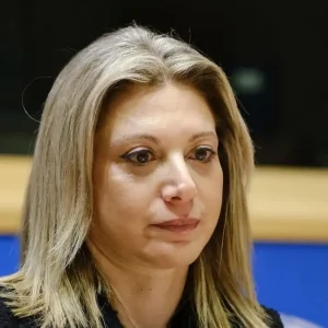 Η Μαρία Καρυστιανού διαψεύδει τα δημοσιεύματα για την ιδρυτική διακήρυξη του νέου κόμματος