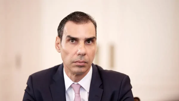 Θεμιστοκλέους για τη δωρεά σπέρματος από Δανό με καρκινογόνο μετάλλαξη: «Μπορεί να υπάρχουν 12 οικογένειες από τον ίδιο δότη στην Ελλάδα»