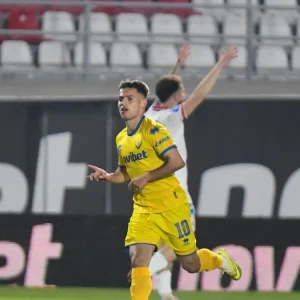 Πανσερραϊκός – Παναιτωλικός 0-1: «Πέρασε» από τις Σέρρες και ξέφυγε από τις τελευταίες θέσεις της Super League η ομάδα του Αγρινίου